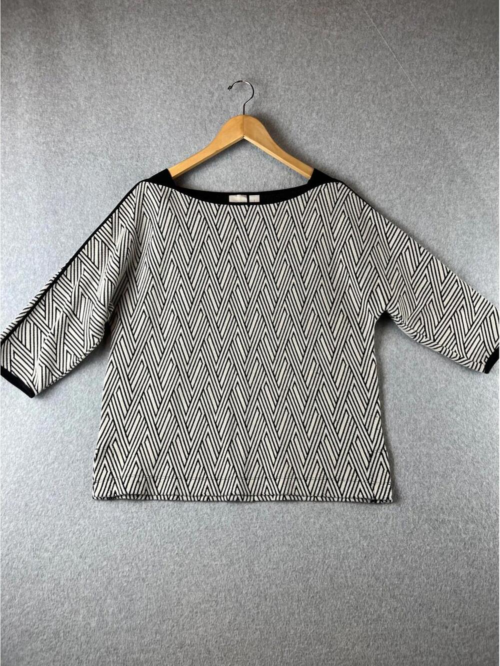 Chicos Knits Pullover Top Sweater Womens Size M Diamond Jacquard Career Office